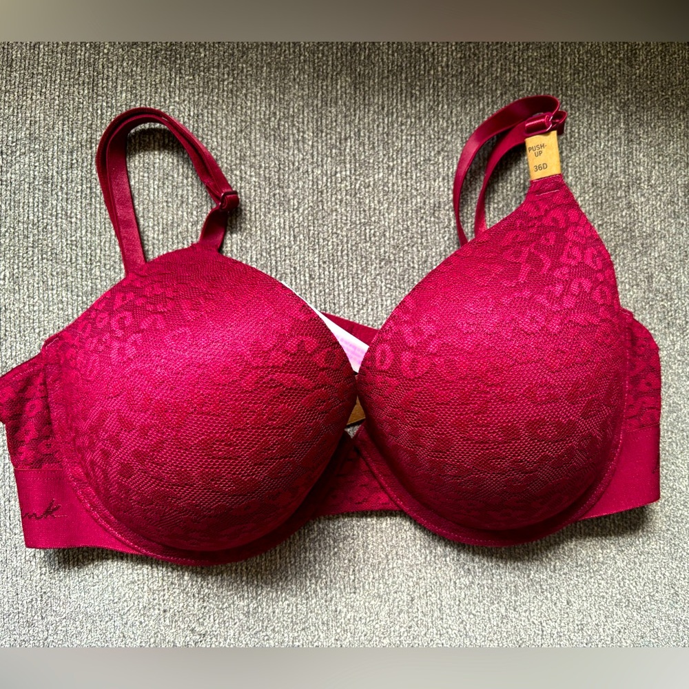 💕VS Pink 36D Push Up Bra NWT